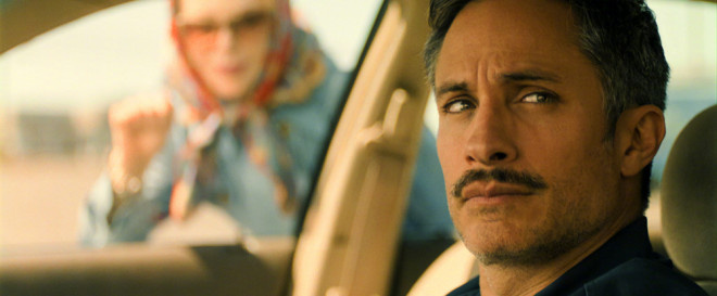 《霍兰》曝剧照 妮可·基德曼与连环杀手相夫教子封面图